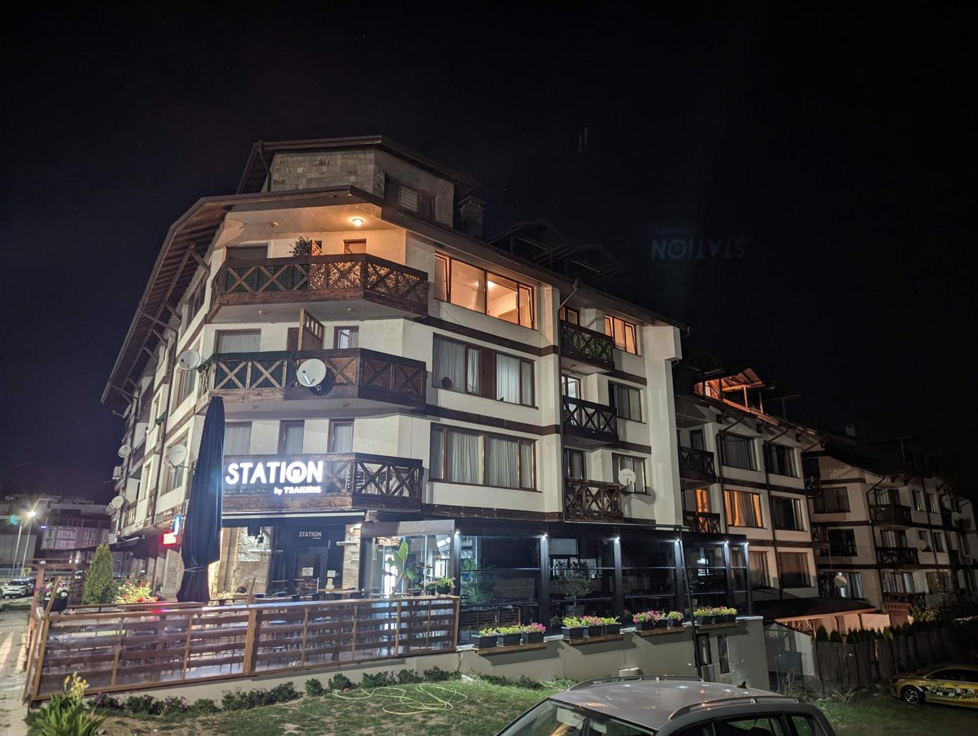 Casual Apartment Near Gondola & City Center - Neon Banszko Kültér fotó